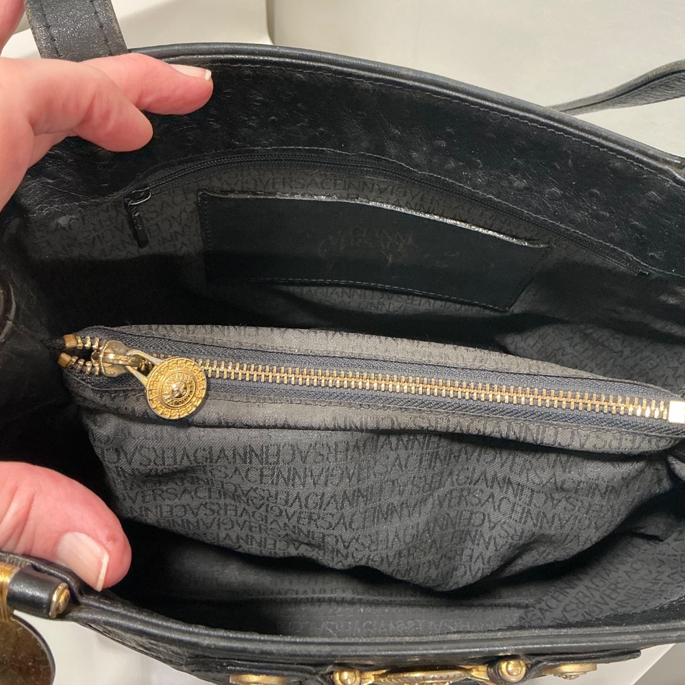 Vintage Gianni Versace ostrich shoulder bag - Picture 7 of 11